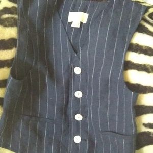 Boys navy, linen vest. Size 8-9.